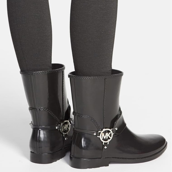 Michael Kors Fulton Rain Booties - Picture 2 of 7